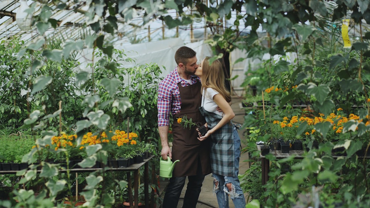 Aries and Scorpio Compatibility 2026 โ Love, Friendship & Business Insights