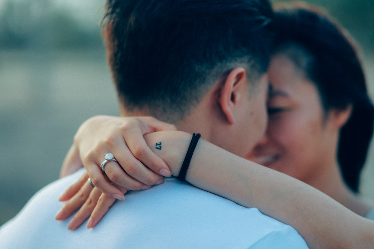 Leo and Libra Compatibility 2026 โ Love, Friendship & Business Insights