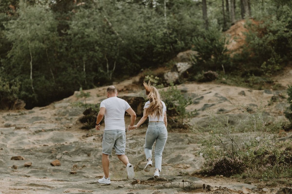 Libra and Gemini Compatibility 2026 โ Love, Friendship & Business Insights