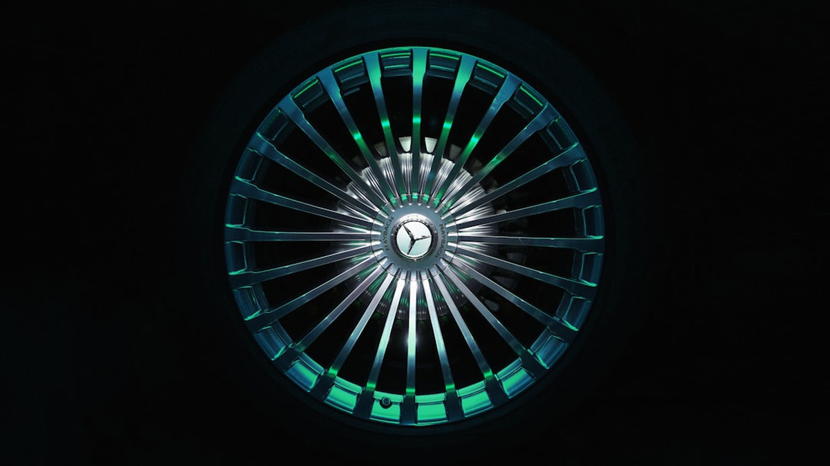 Pisces and Leo Compatibility 2026 โ Love, Friendship & Business Insights