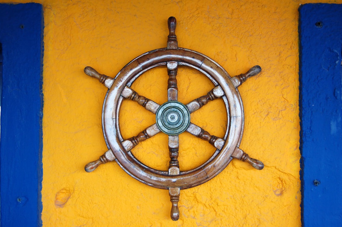 Gemini and Cancer Compatibility 2026 โ Love, Friendship & Business Insights